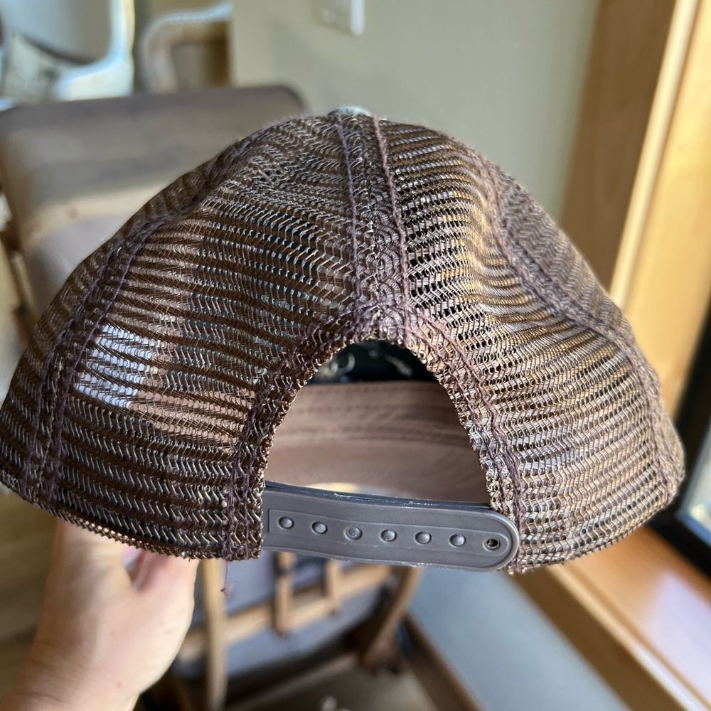 Grunt Style Camo Trucker Hat — Snapback Hunting Tactical Cap - Picture 2 of 5